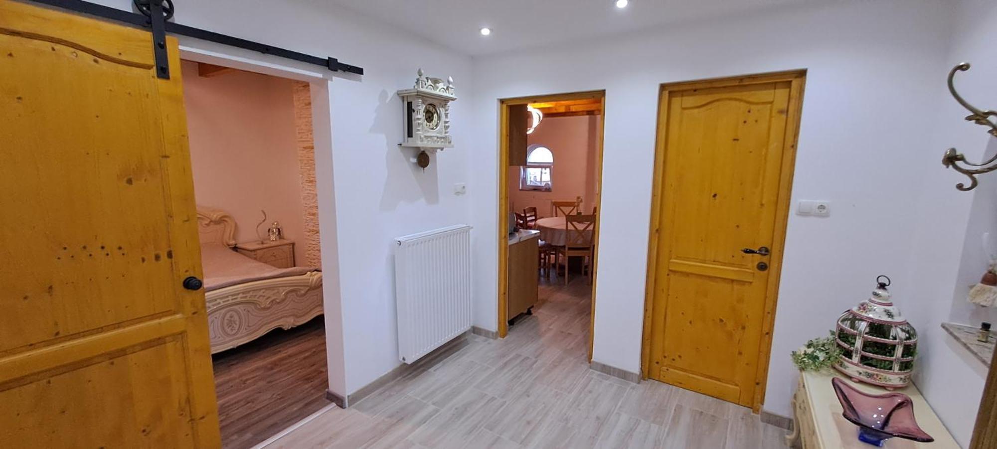 Manipura Szemenyecsörnye Exterior foto