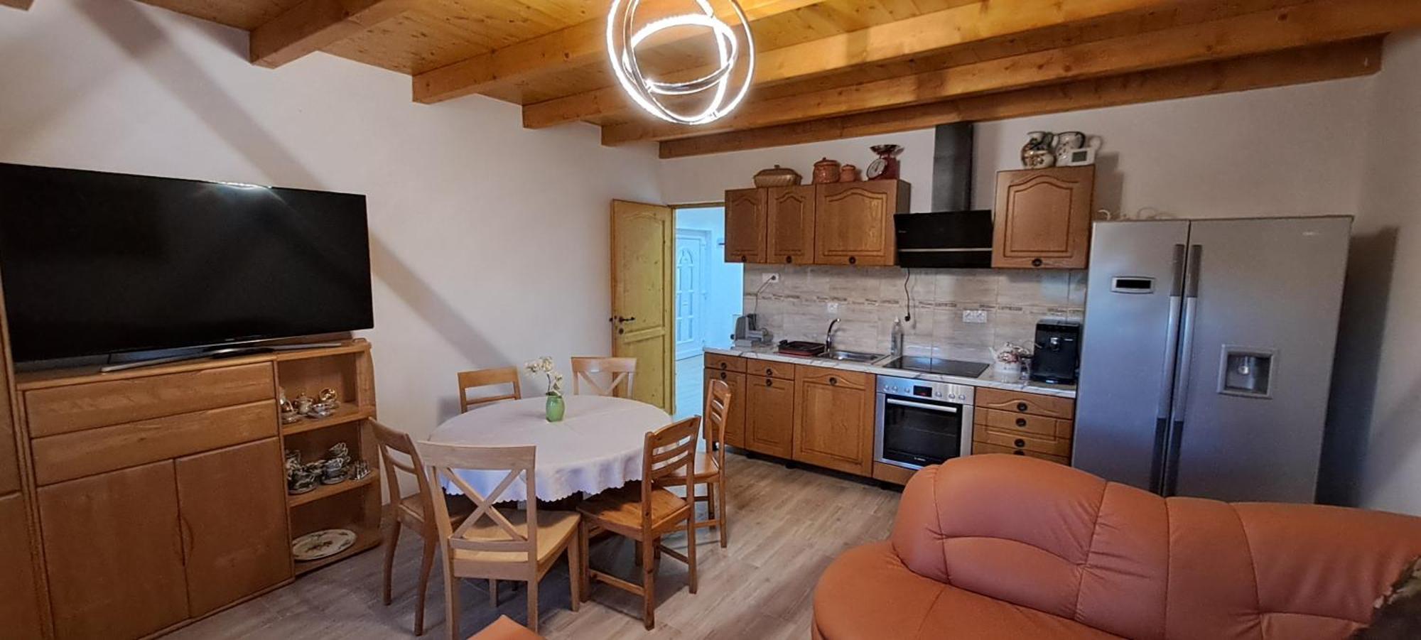 Manipura Szemenyecsörnye Exterior foto